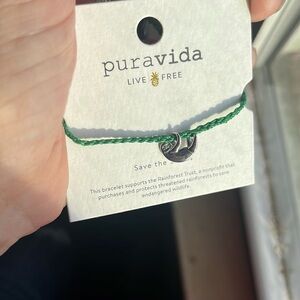 Sloth Purivida Green Bracelet, adjustable, EUC
